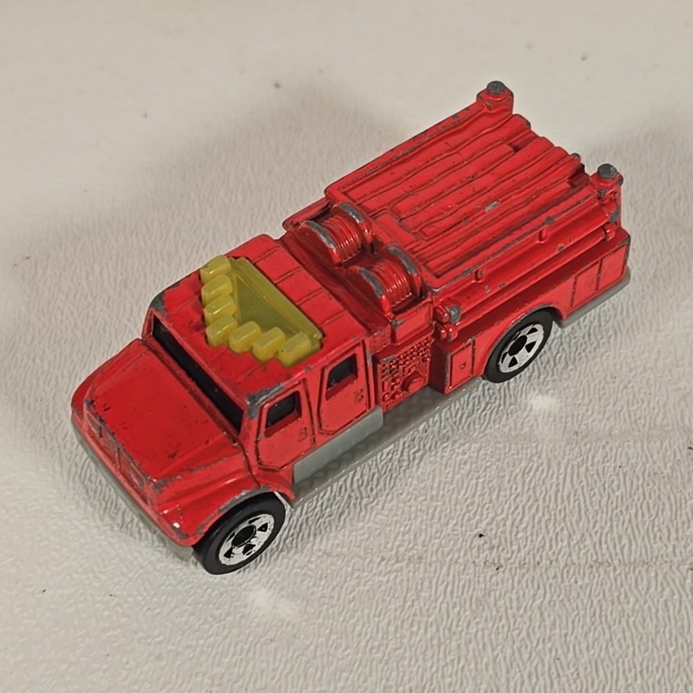 4 Hot Wheels Toy Metal Die Cast Cars and Trucks Lot of 9 Total Vintage Cars - Picture 13 of 16